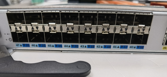 FC32-48 Brocade POD Licencja 32 GB 48-portowy serwer kasetowy FC dla X6-4 X6-8 Director