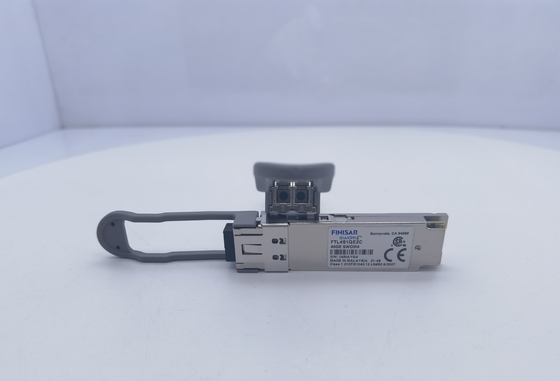 Finisar FTL4S1QE2C SWDM4 QSFP+ Transceiver optyczny do 40G Ethernet Over Duplex MMF