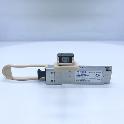 FTL410QE4C 40BASE-SR4 QSFP+ Transceiver optyczny Gen4 do podłączenia do 4 X 10GBASE-SR Ethernet