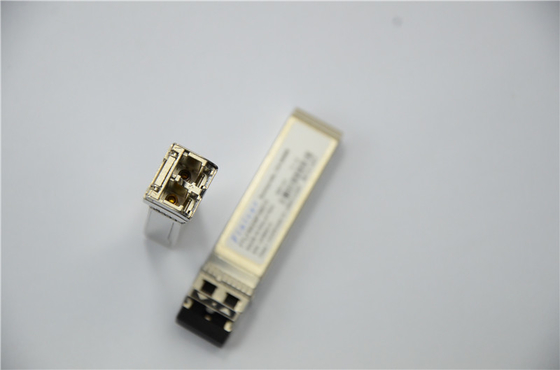 FTLF8529P3BCV-QL 16G SFP+ 850nm Optyczny moduł nadawczo-odbiorczy o krótkiej długości fali z możliwością podłączenia na gorąco