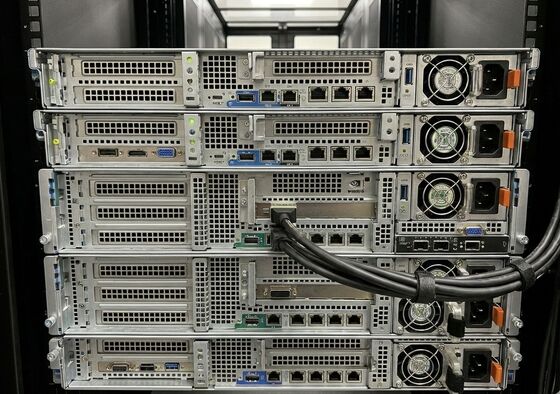 Mellanox MCX75310AAS-NEAT ConnectX-7 400Gb/s NDR InfiniBand Single Port OSFP PCIe 5.0 x16 Karta sieciowa dla serwera AI