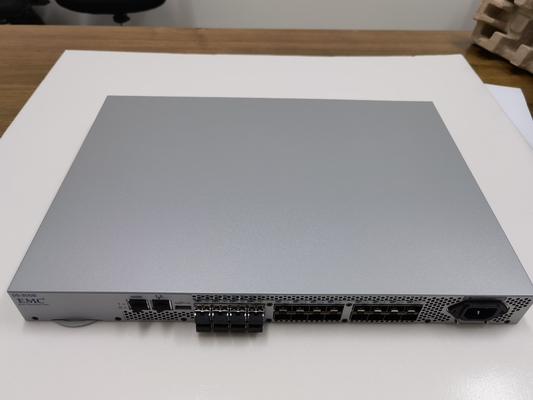 24-portowy przełącznik 8G DELL EMC Brocade SAN DS-300B dla Connectrix B