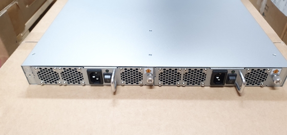 Przełącznik Hitachi G720 Brocade SAN Przełącznik sieci korporacyjnej HD-G720-24-32G-R do montażu w szafie serwerowej